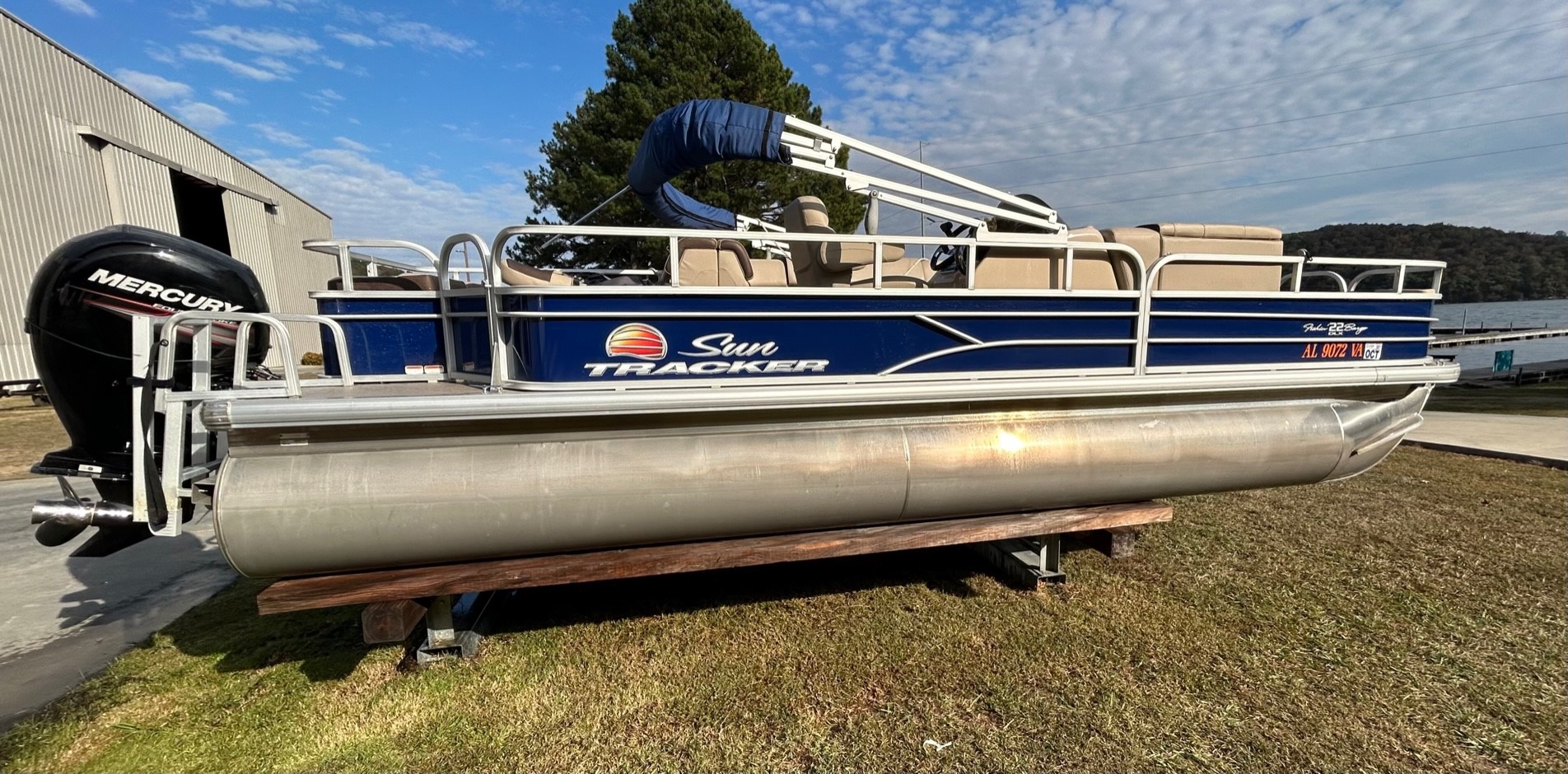 2015 Sun Tracker DLX22 Pontoon for sale - YachtWorld