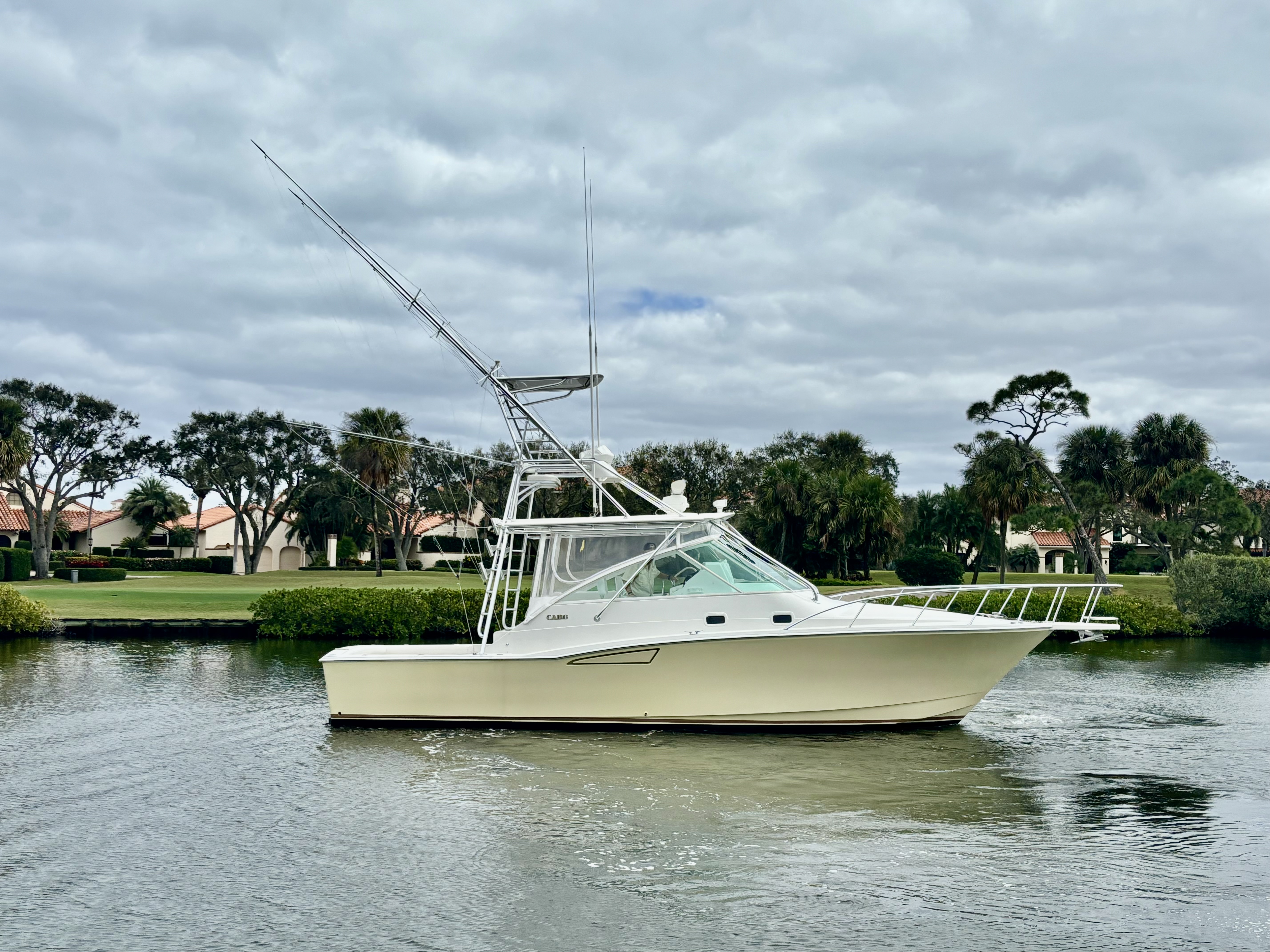 Cabo Yachts Sport Fishing boats for sale in Florida