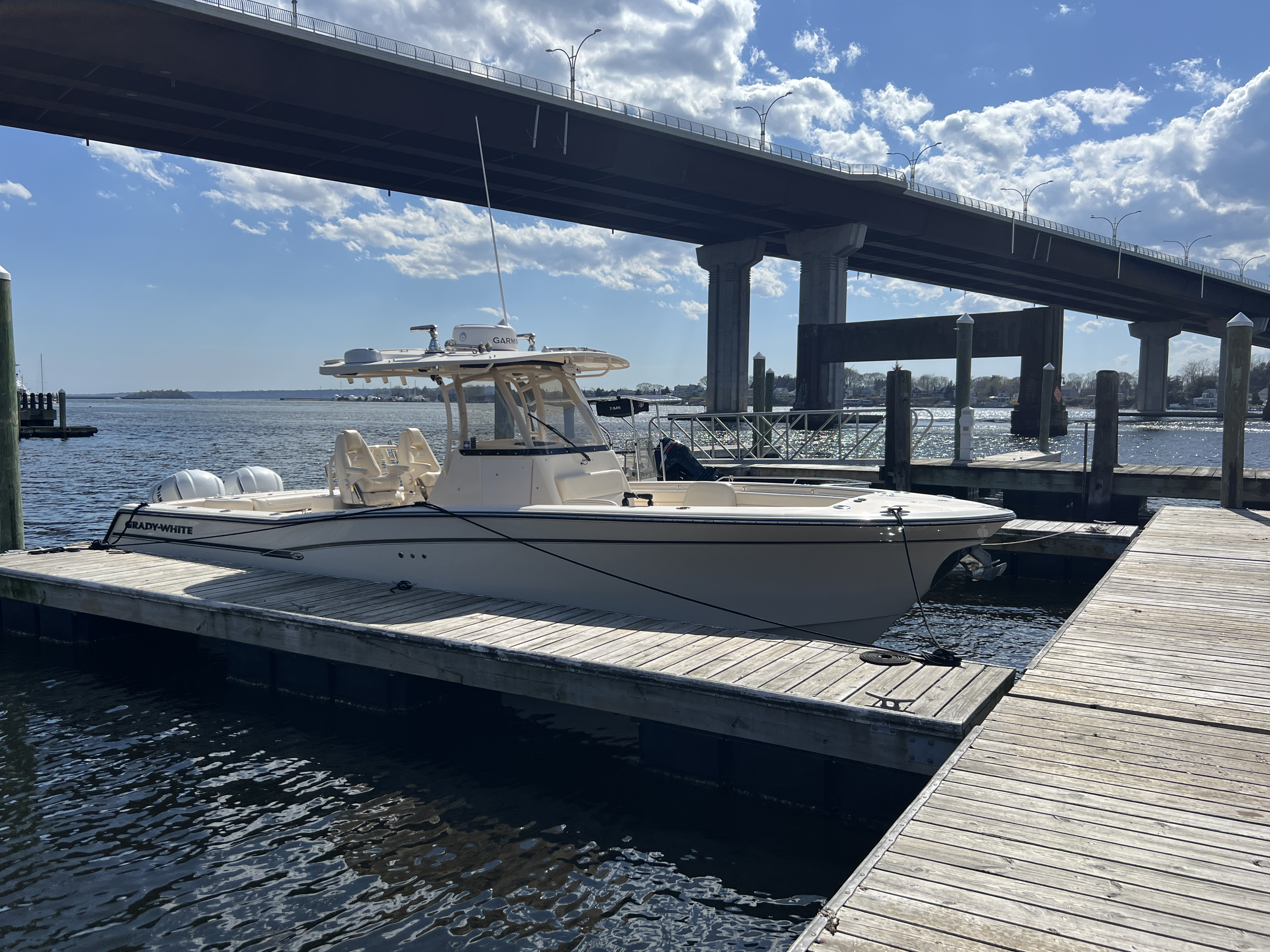 2017 Mako 214 CC Center Console for sale - YachtWorld