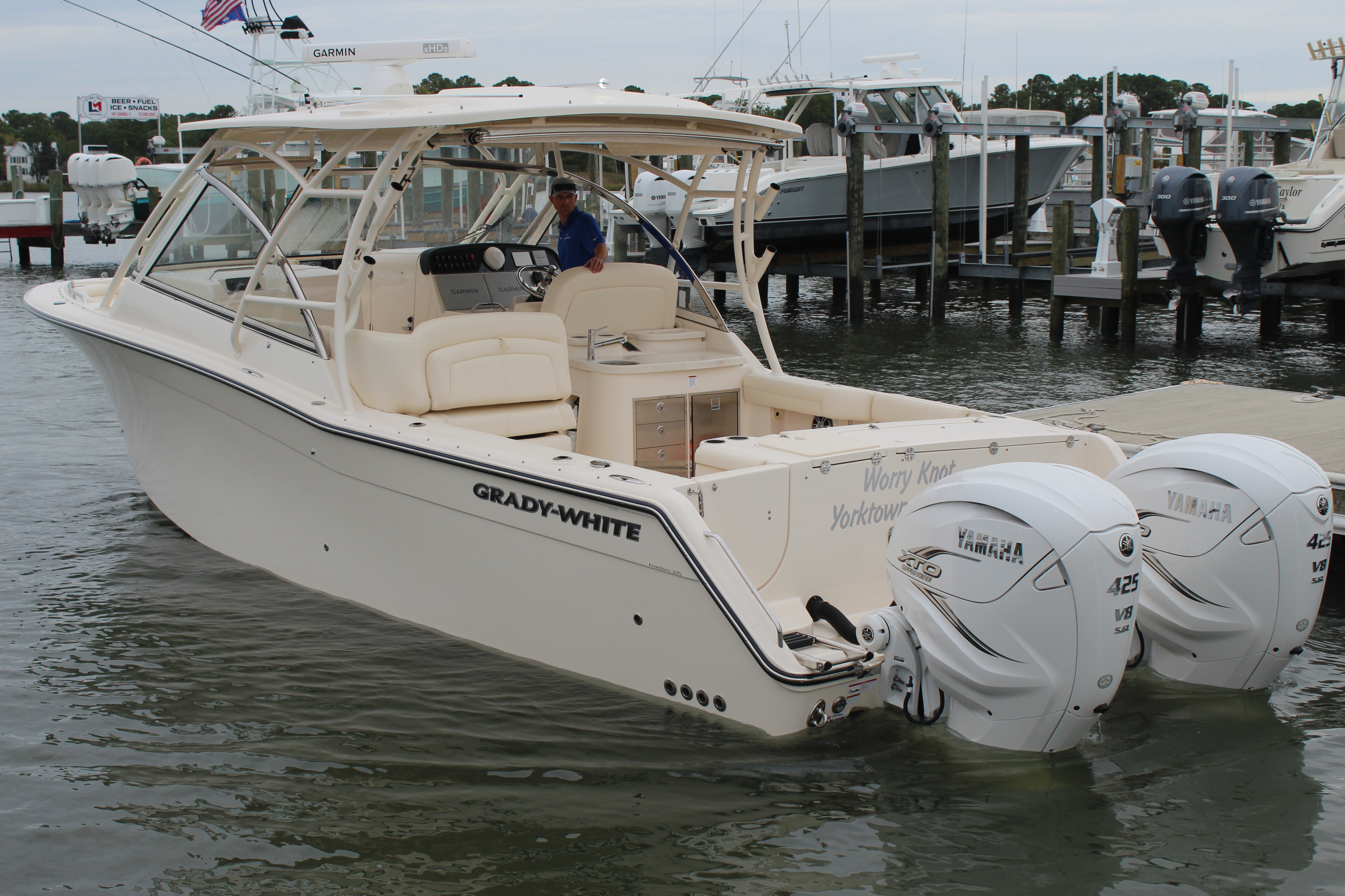 Used 2023 Grady-White Freedom 335, 23692 Yorktown - Boat Trader