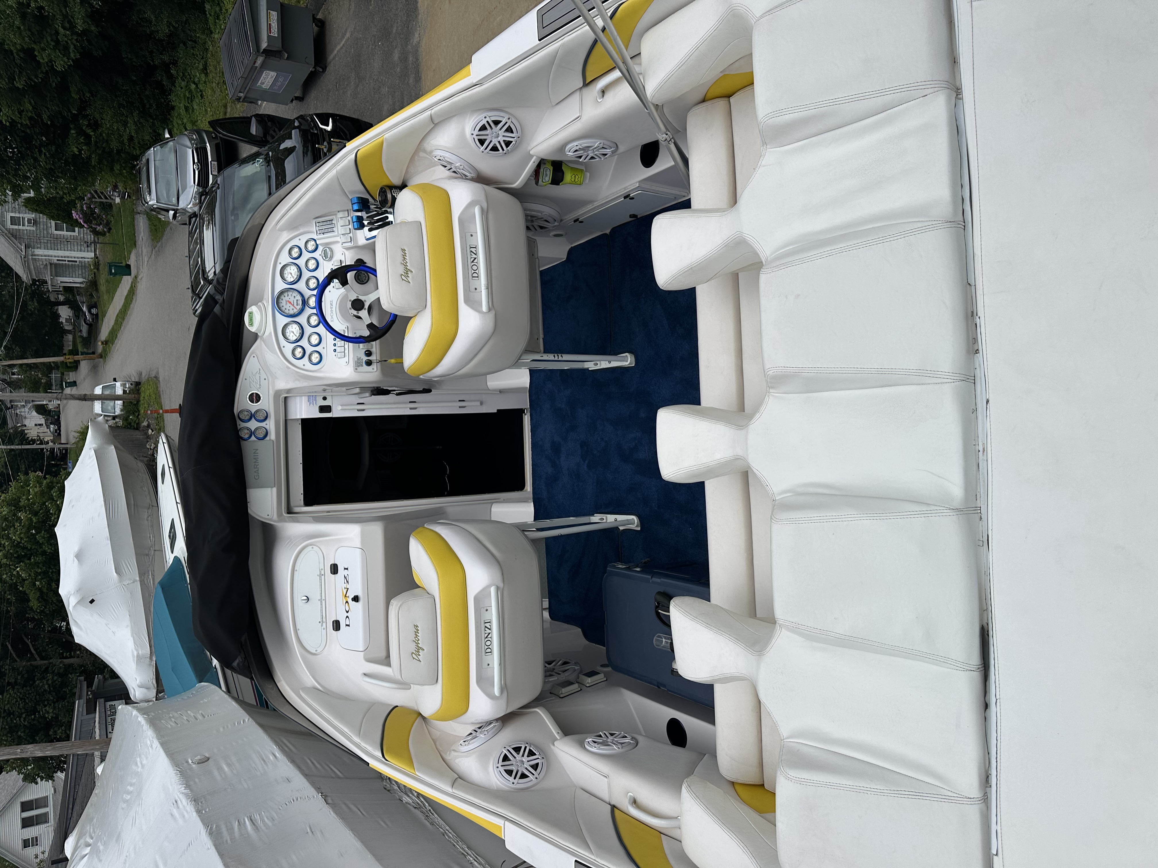 Used 2001 Donzi Daytona 38 ZX, 02081 WALPOLE - Boat Trader