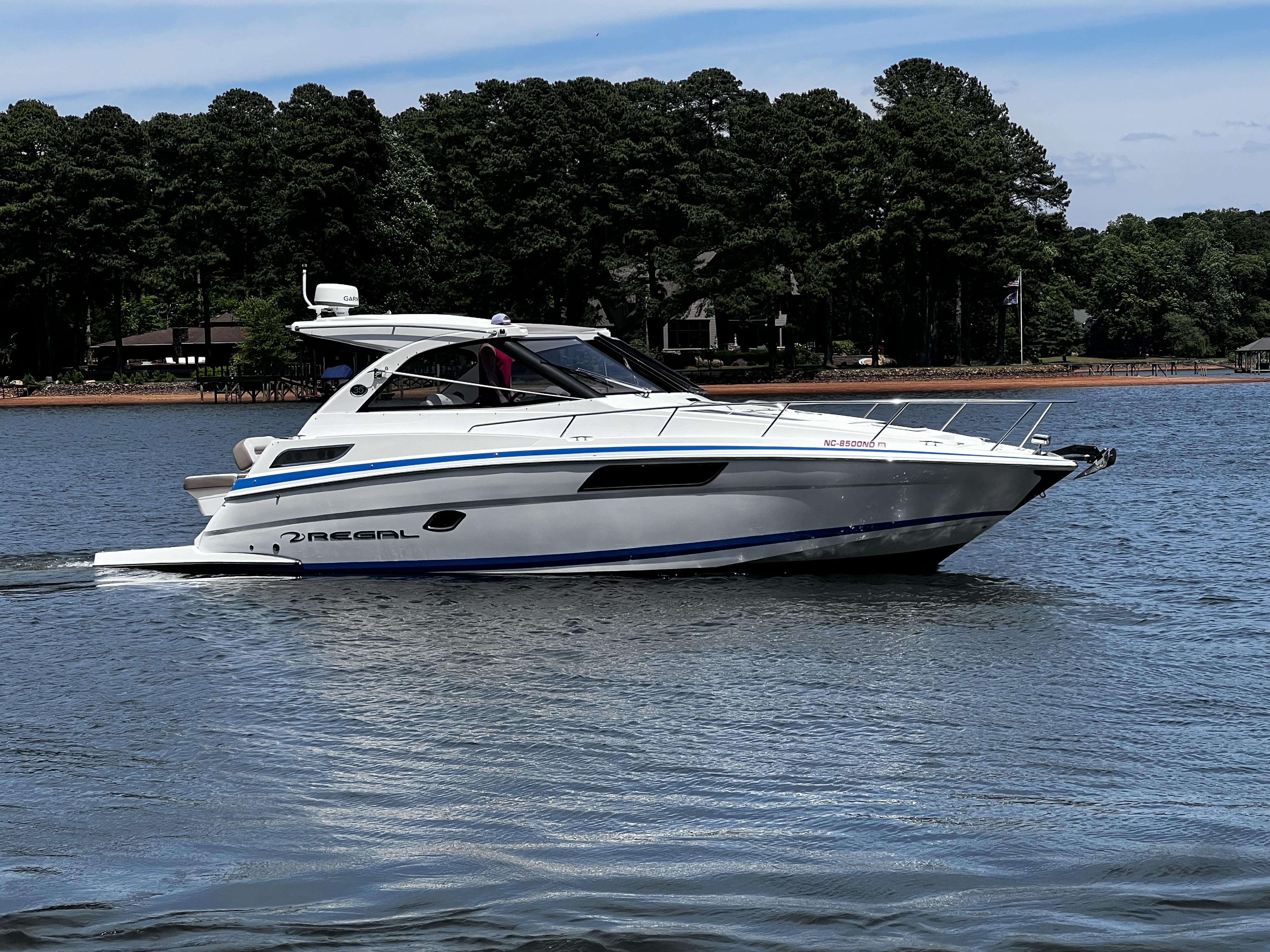【REGAL】 Used 2019 Regal 35 Sport Coupe, Mooresville - Boat Trader