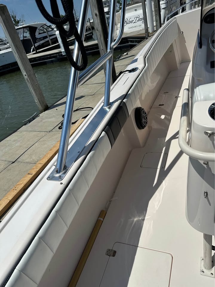 Used 2001 Intrepid 322 Cuddy, 43440 Lakeside-Marblehead - Boat Trader